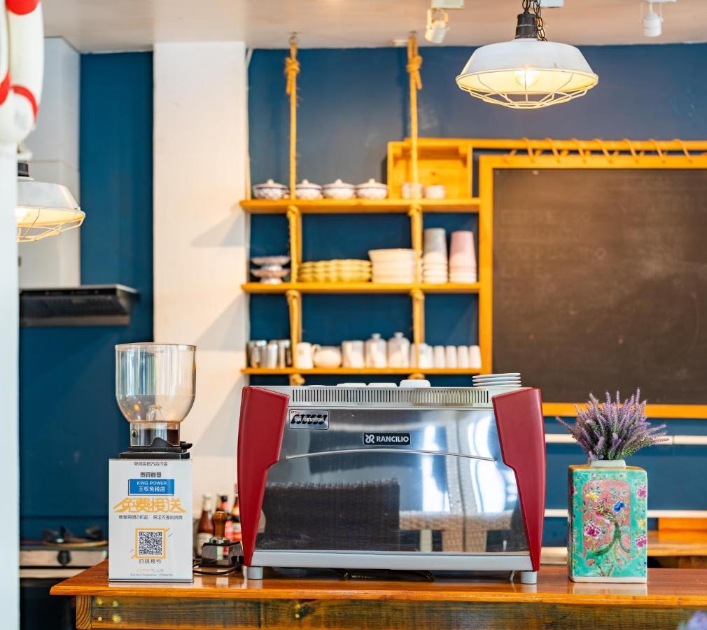Meow Cafe & Hotel Patong Eksteriør bilde