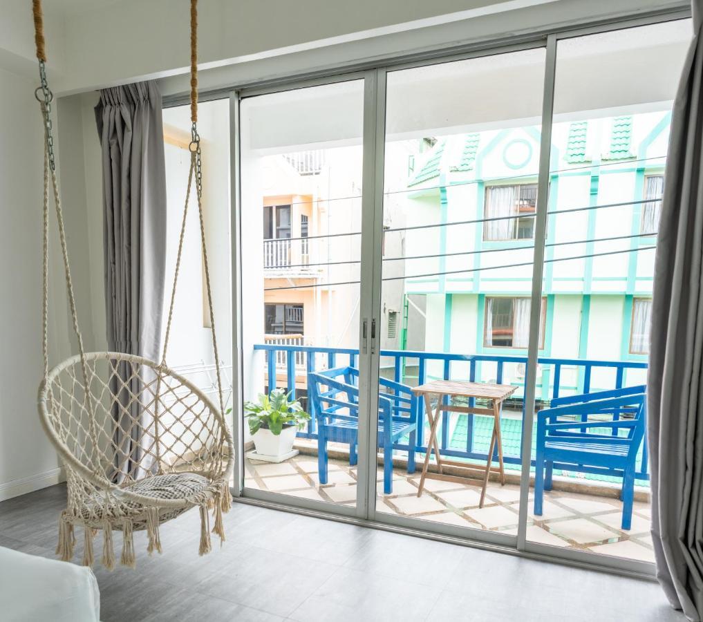 Meow Cafe & Hotel Patong Eksteriør bilde