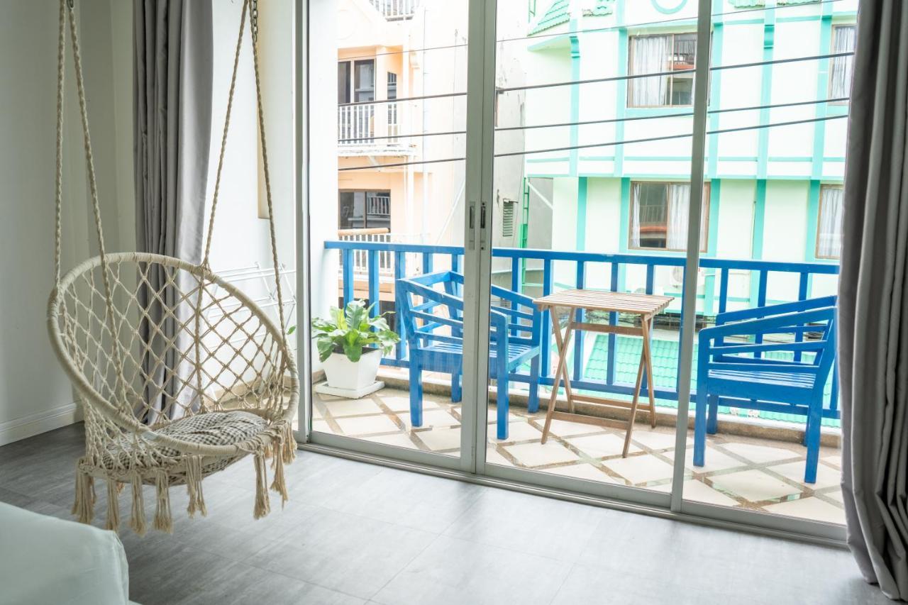 Meow Cafe & Hotel Patong Eksteriør bilde